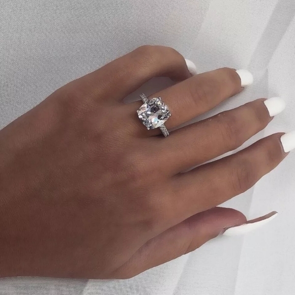 New Sparkling Silver Cut Square Diamond Ring - Picture 4 of 4